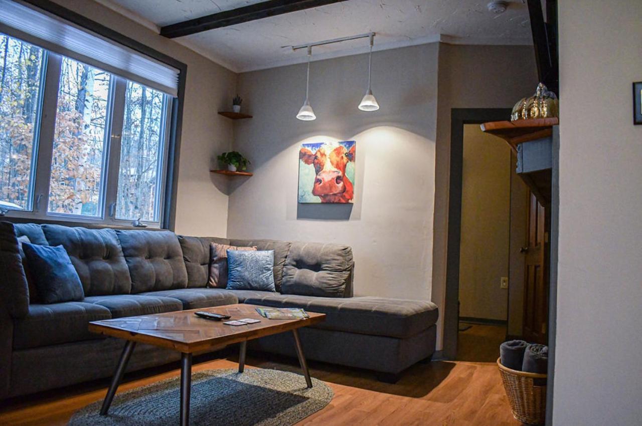 Brook Road Cabin Goshen Ngoại thất bức ảnh